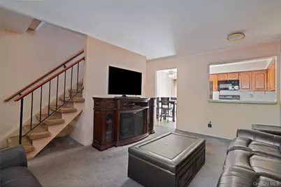 29 Croft Court, New York, NY 10306 - Photo 4