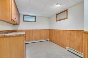 100 E Melrose St, Valley Stream, NY 11580 - Photo 40