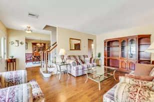 100 E Melrose St, Valley Stream, NY 11580 - Photo 16