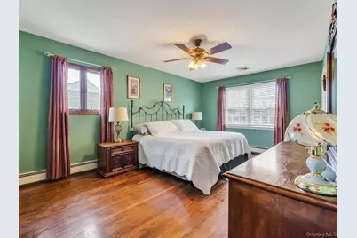 100 E Melrose Street, Valley Stream, NY 11580 - Photo 28