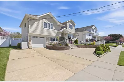 827 Channel Road, Long Beach, NY 11561 - Photo 2