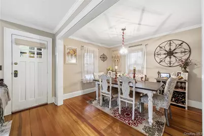 544 Lombardy Boulevard, Brightwaters, NY 11718 - Photo 14