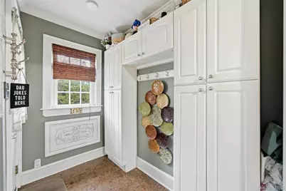 544 Lombardy Boulevard, Brightwaters, NY 11718 - Photo 20