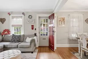544 Lombardy Blvd, Brightwaters, NY 11718 - Photo 10