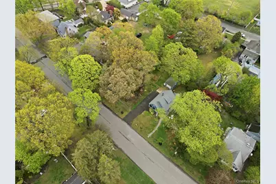 544 Lombardy Boulevard, Brightwaters, NY 11718 - Photo 28