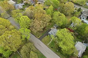 544 Lombardy Blvd, Brightwaters, NY 11718 - Photo 28