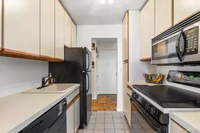 1841 Central Park Avenue #19L, Yonkers, NY 10710 - Photo 14