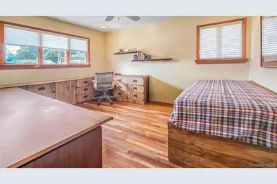 29 Serpentine Lane, Old Bethpage, NY 11804 - Photo 12