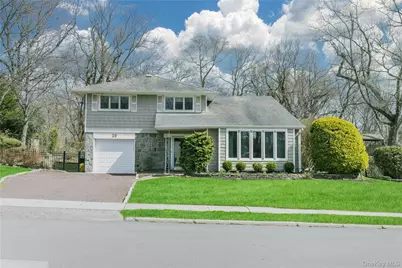 29 Serpentine Lane, Old Bethpage, NY 11804 - Photo 1
