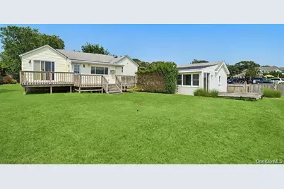 35 Gardners Lane, Hampton Bays, NY 11946 - Photo 4
