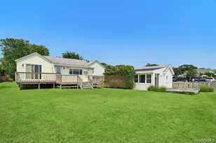 35 Gardners Ln, Hampton Bays, NY 11946 - Photo 4