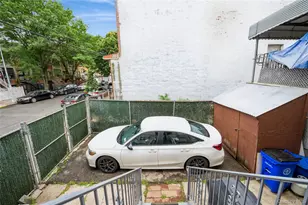 782 E 179th St, Bronx, NY 10460 - Photo 18