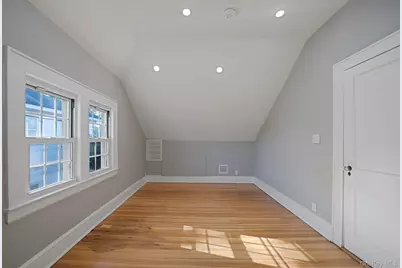 101 Oswego Street, North Bellmore, NY 11710 - Photo 30