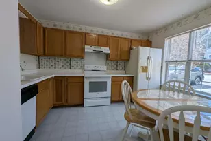 2 Durham Ct, Middletown, NY 10940 - Photo 2