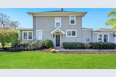 120 Cherry Avenue, West Sayville, NY 11796 - Photo 4