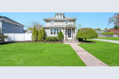 120 Cherry Avenue, West Sayville, NY 11796 - Photo 2