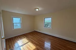 22 Lexington Ave, Westbury, NY 11590 - Photo 4