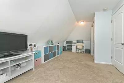 158 Tardy Lane S, Wantagh, NY 11793 - Photo 16