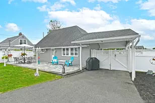 158 Tardy Ln S, Wantagh, NY 11793 - Photo 20
