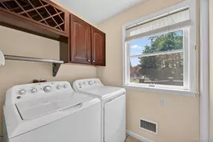106 Cedar Ave, Pearl River, NY 10965 - Photo 20