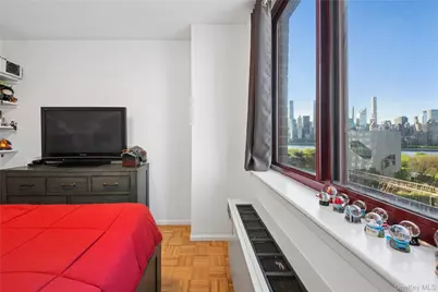 474 48th Avenue #7E, Long Island City, NY 11109 - Photo 12