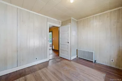 109 Grove Avenue, Patchogue, NY 11772 - Photo 12