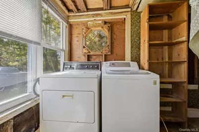 109 Grove Avenue, Patchogue, NY 11772 - Photo 20
