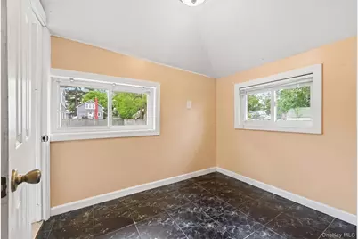 50 Leonard Avenue, Freeport, NY 11520 - Photo 8