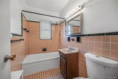 95 Wiltshire Road #C12, Scarsdale, NY 10583 - Photo 8