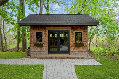 6 Prairie Lane, Brookhaven, NY 11719 - Photo 4