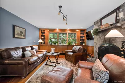 6 Prairie Lane, Brookhaven, NY 11719 - Photo 10