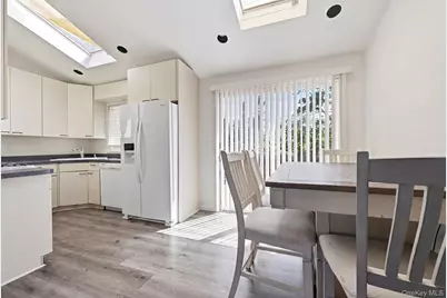 683 Broadway, Brentwood, NY 11717 - Photo 20