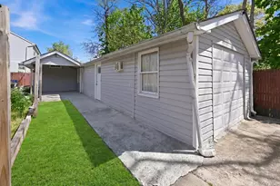 683 Broadway, Brentwood, NY 11717 - Photo 18