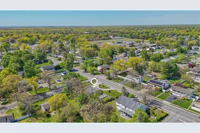 683 Broadway, Brentwood, NY 11717 - Photo 8