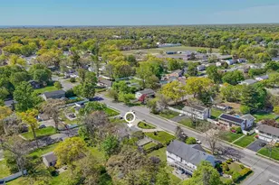 683 Broadway, Brentwood, NY 11717 - Photo 8