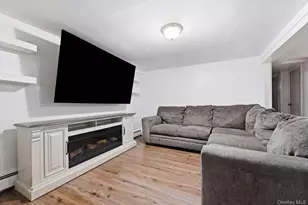 683 Broadway, Brentwood, NY 11717 - Photo 32