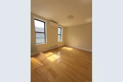 132-20 Sanford Avenue #2D, Flushing, NY 11355 - Photo 1