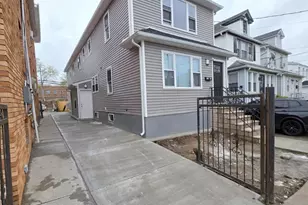 107-17 157th St, Jamaica, NY 11433 - Photo 2