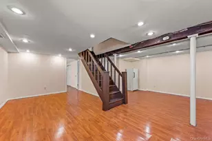 134 E Dover St, Valley Stream, NY 11580 - Photo 26