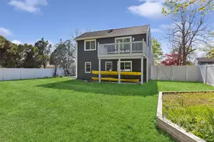 33 Nantucket Dr, Medford, NY 11763 - Photo 22