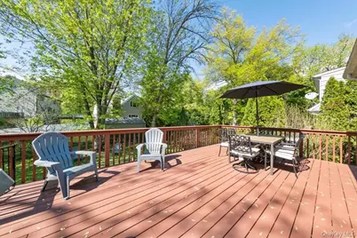 2 Carrigan Avenue, White Plains, NY 10605 - Photo 30