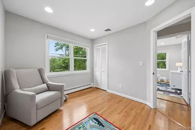 2 Carrigan Avenue, White Plains, NY 10605 - Photo 20