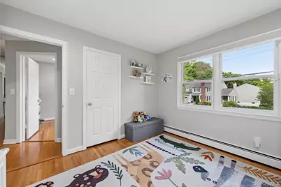 2 Carrigan Avenue, White Plains, NY 10605 - Photo 18
