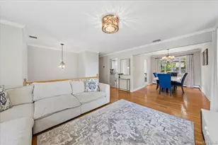 2 Carrigan Ave, White Plains, NY 10605 - Photo 6