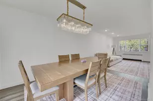 51-16 Little Neck Pkwy, Little Neck, NY 11362 - Photo 12