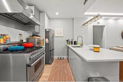 226 50th Avenue #3D, Long Island City, NY 11101 - Photo 6