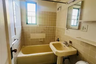 1558 Unionport Rd, Bronx, NY 10462 - Photo 2