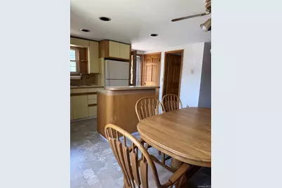 9 Elwin Place, East Northport, NY 11731 - Photo 4