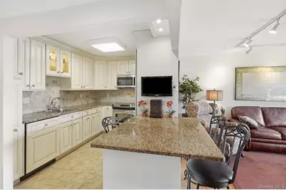 701 Pelham Road #2B, New Rochelle, NY 10805 - Photo 6