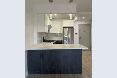 7065 Queens Boulevard #6L, Woodside, NY 11377 - Photo 8
